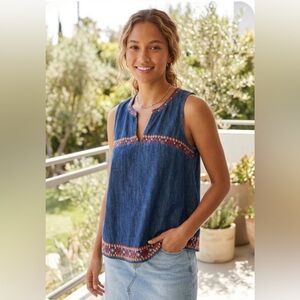 Gap size small jean asztec top ptp 18”